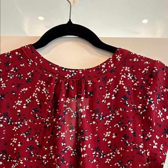 41 Hawthorn Maroon Floral Blouse - Picture 5 of 7